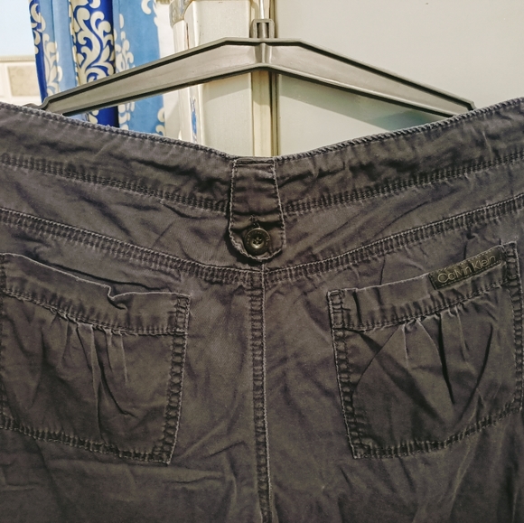 Calvin Klein - Picture 3 of 12